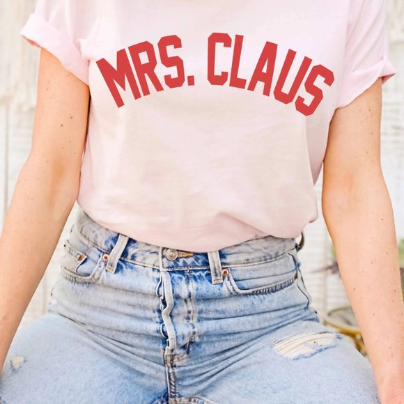 Tops - Mrs. Claus Short Sleeves Pink Unisex T-Shirt